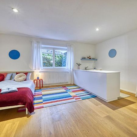 Centrally Located Apartment With Parking Space Caldaro Exteriör bild